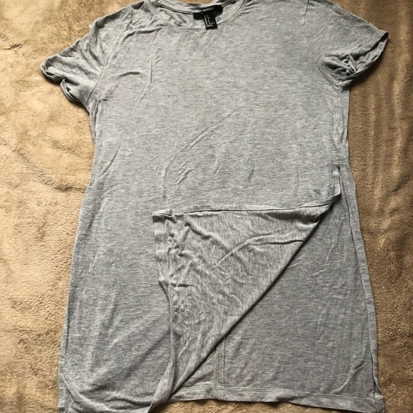 grey short sleeve shirt - Picture 2 of 2